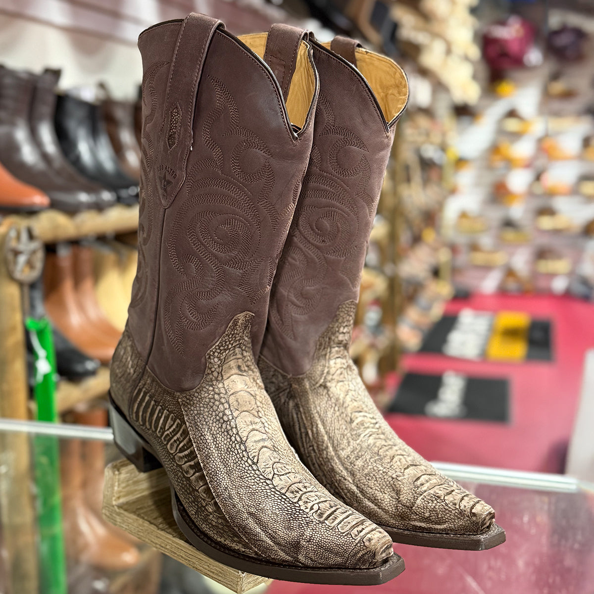 Los Altos men's sanded brown ostrich leg western boots snip toe profile.