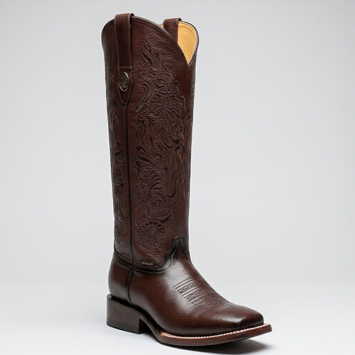 Botas Doble R Valencia Flother Café women's 16-inch knee-high rich brown leather square toe boot with intricate tonal espresso floral embroidery.