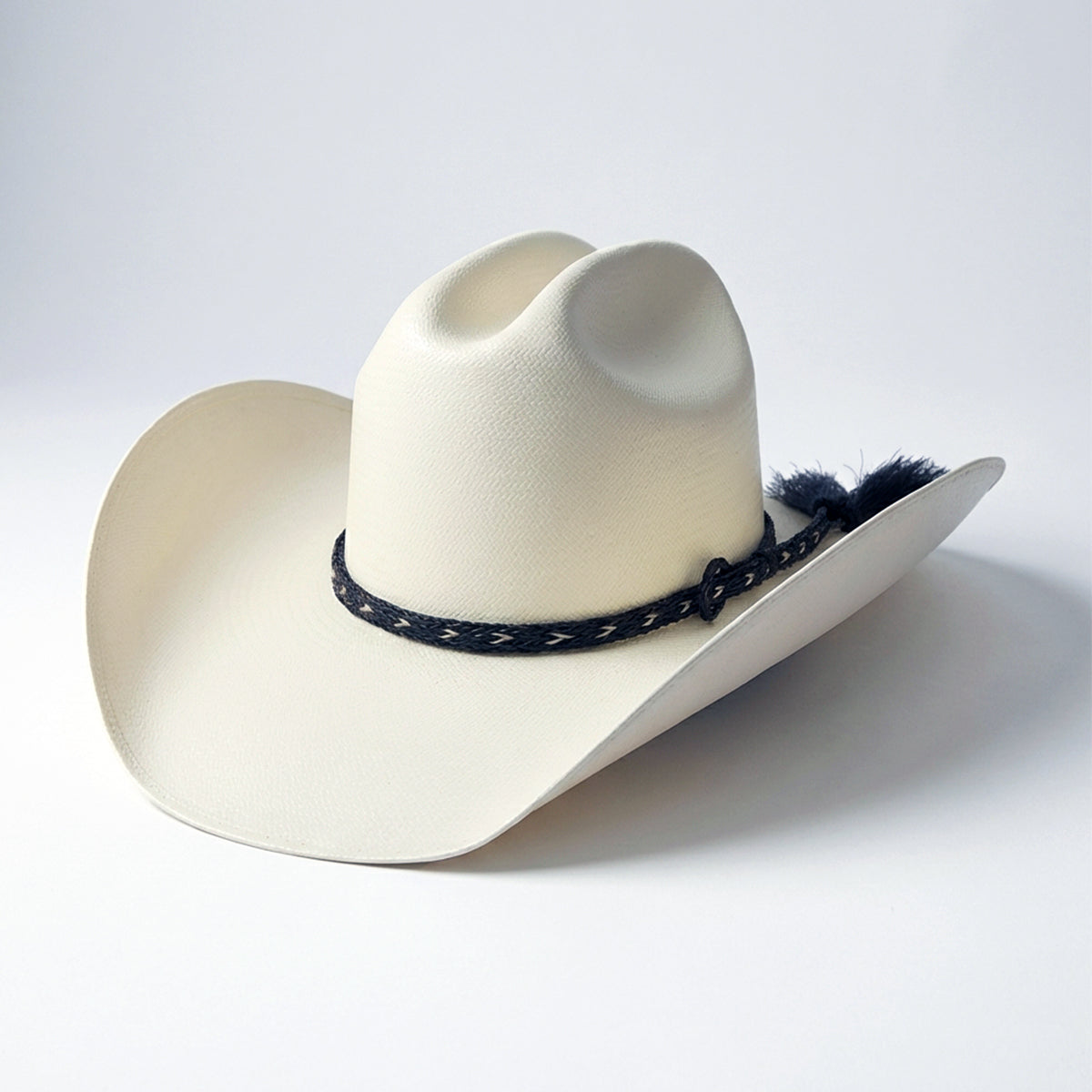 Tombstone Maverick 100x Shantung straw cowboy hat with horse-braided hat band.