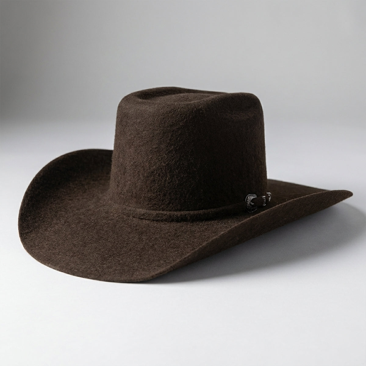 Cuernos Chuecos 10x grizzly finish felt cowboy hat brick crown.