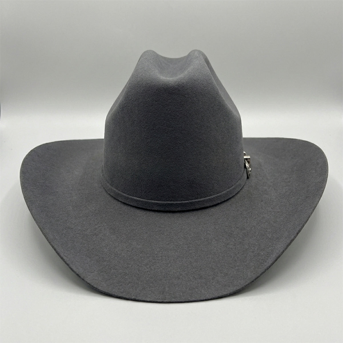 Front view of Cuernos Chuecos Charcoal Grey Quarter Horse Cowboy Hat