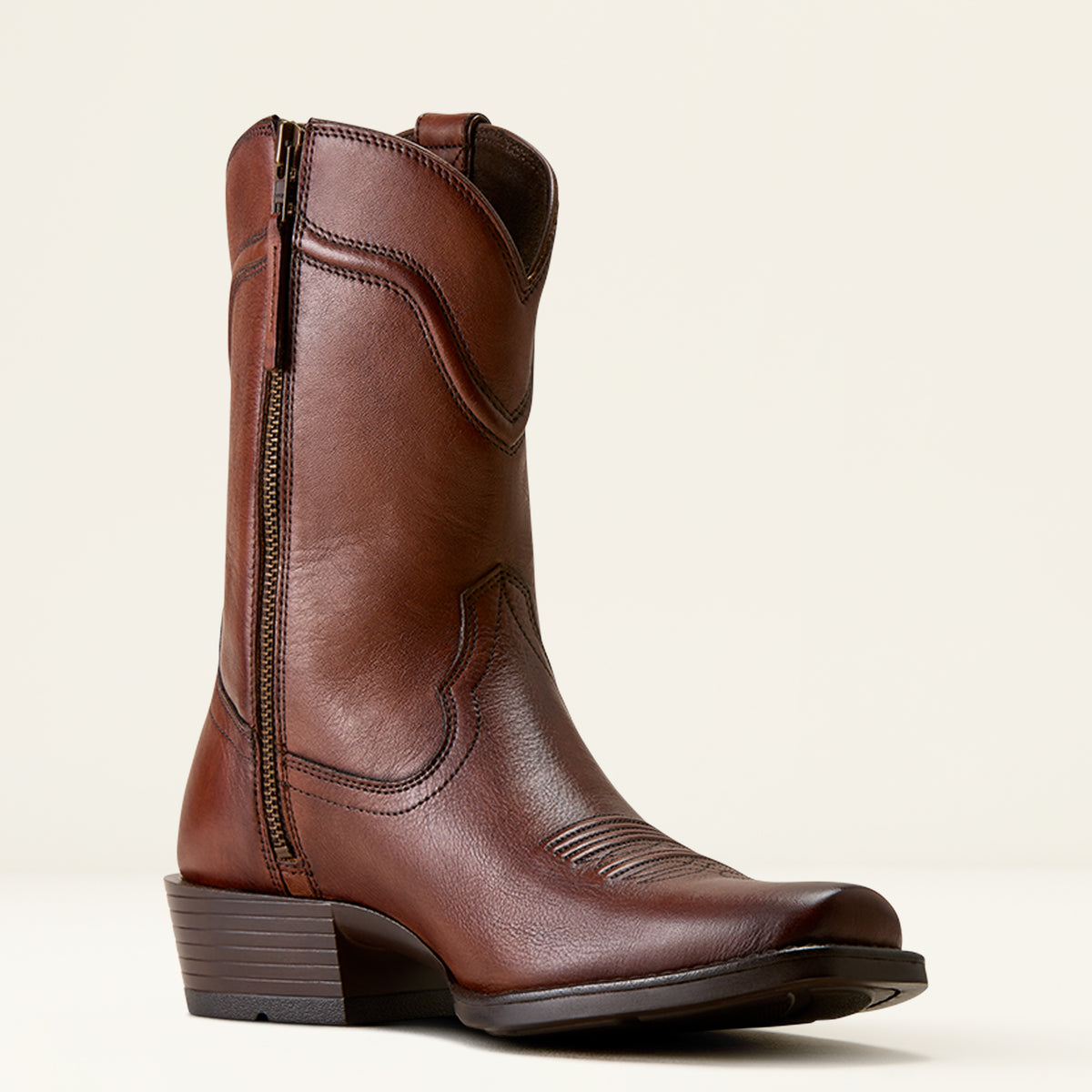Medial side view of the Ariat Oliver boot displaying the full-length inside zipper for easy entry.