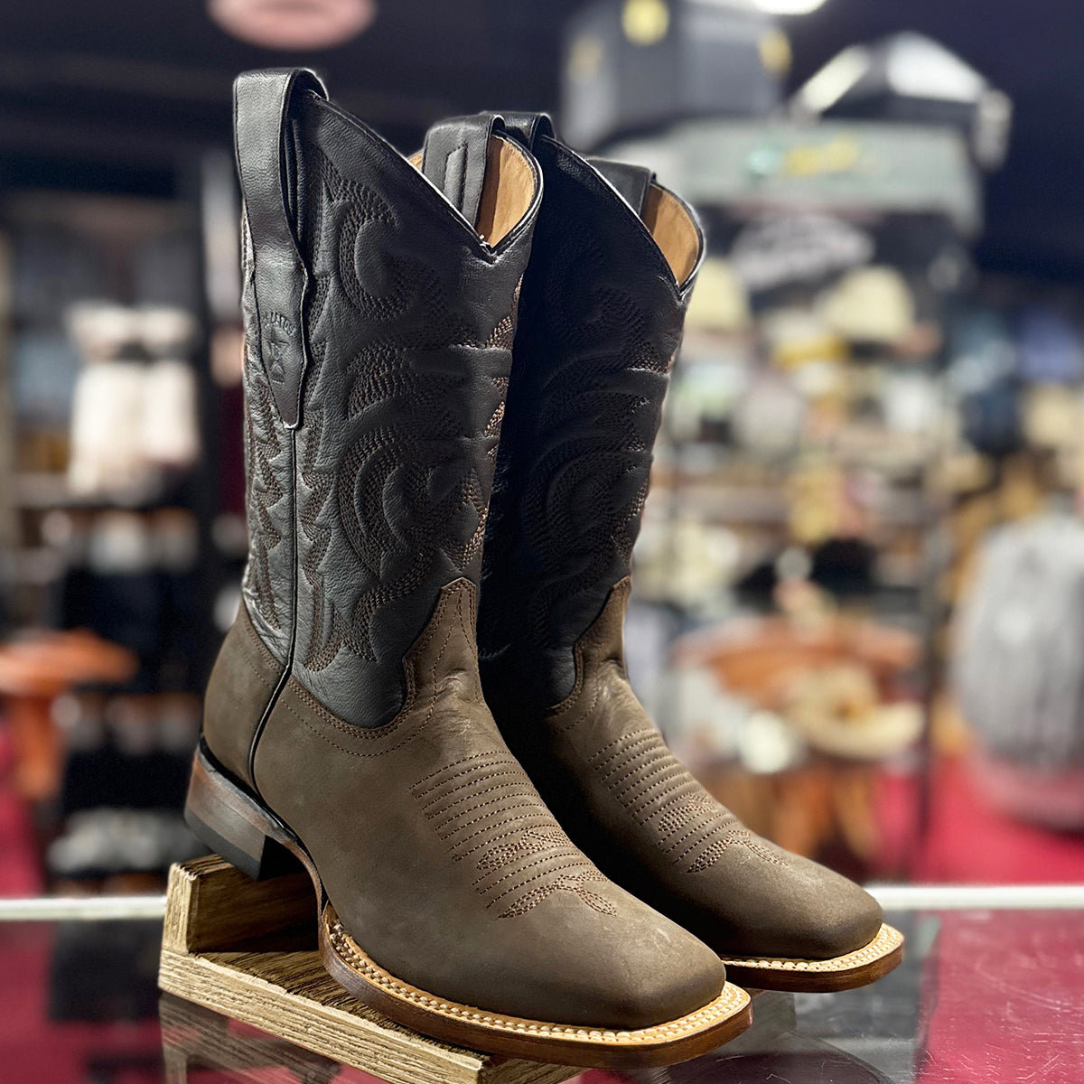 Los Altos Brown Square Toe Boots