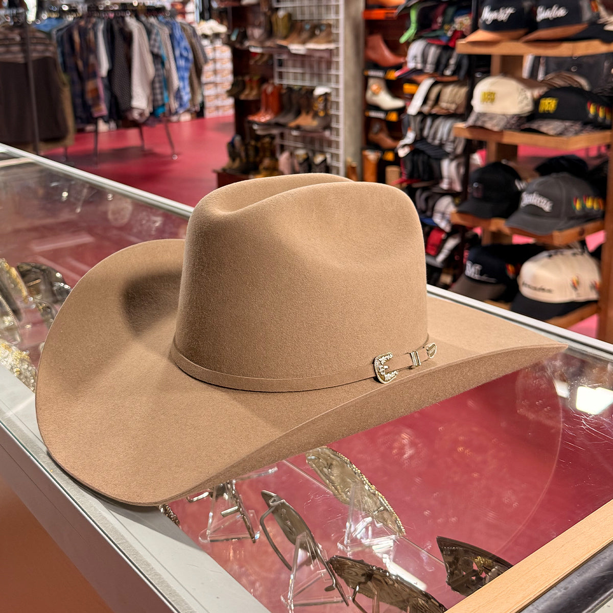 Stetson 6x Skyline Sahara light brown felt western hat.