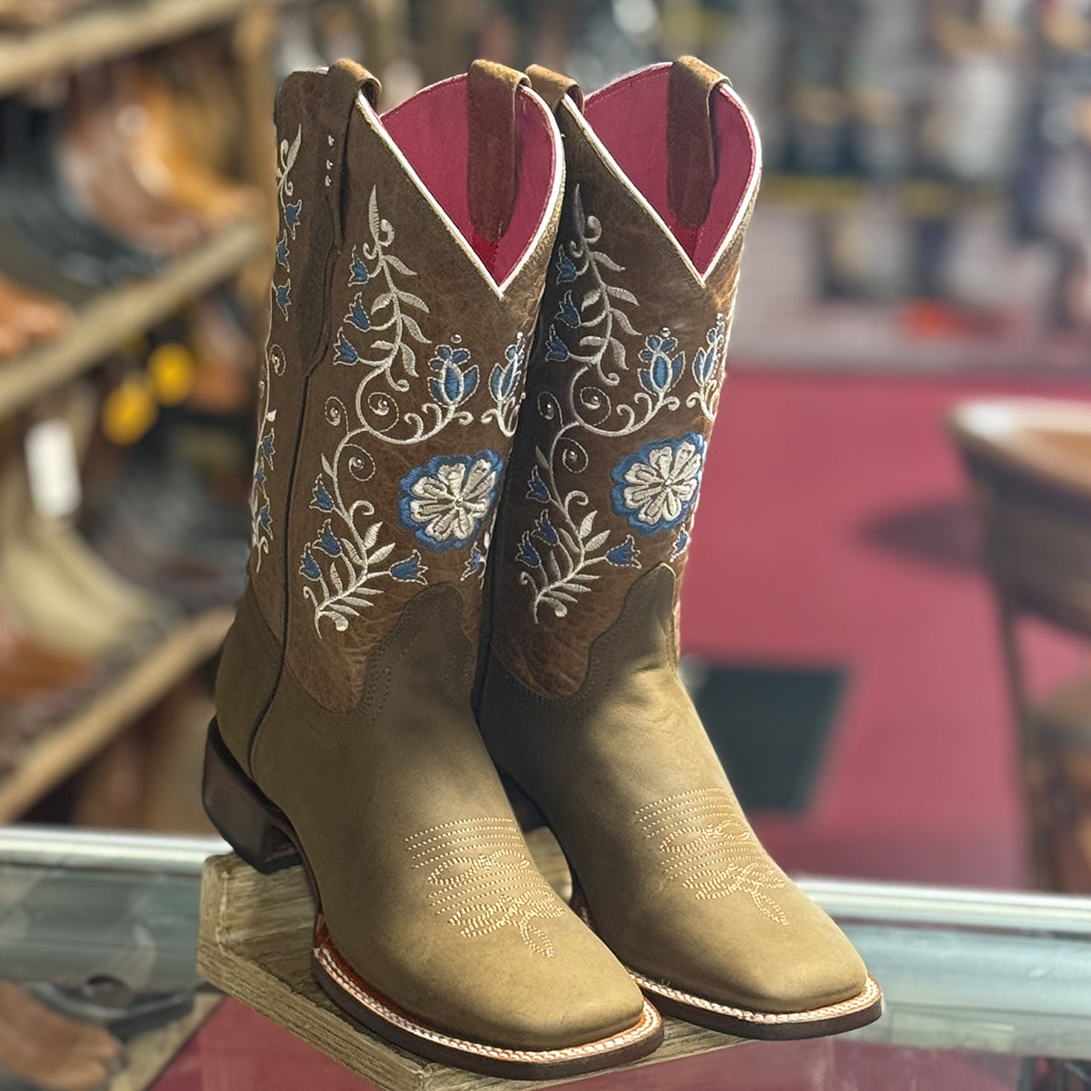 Women's Flower Cowboy Boots: Blossoming Western Style