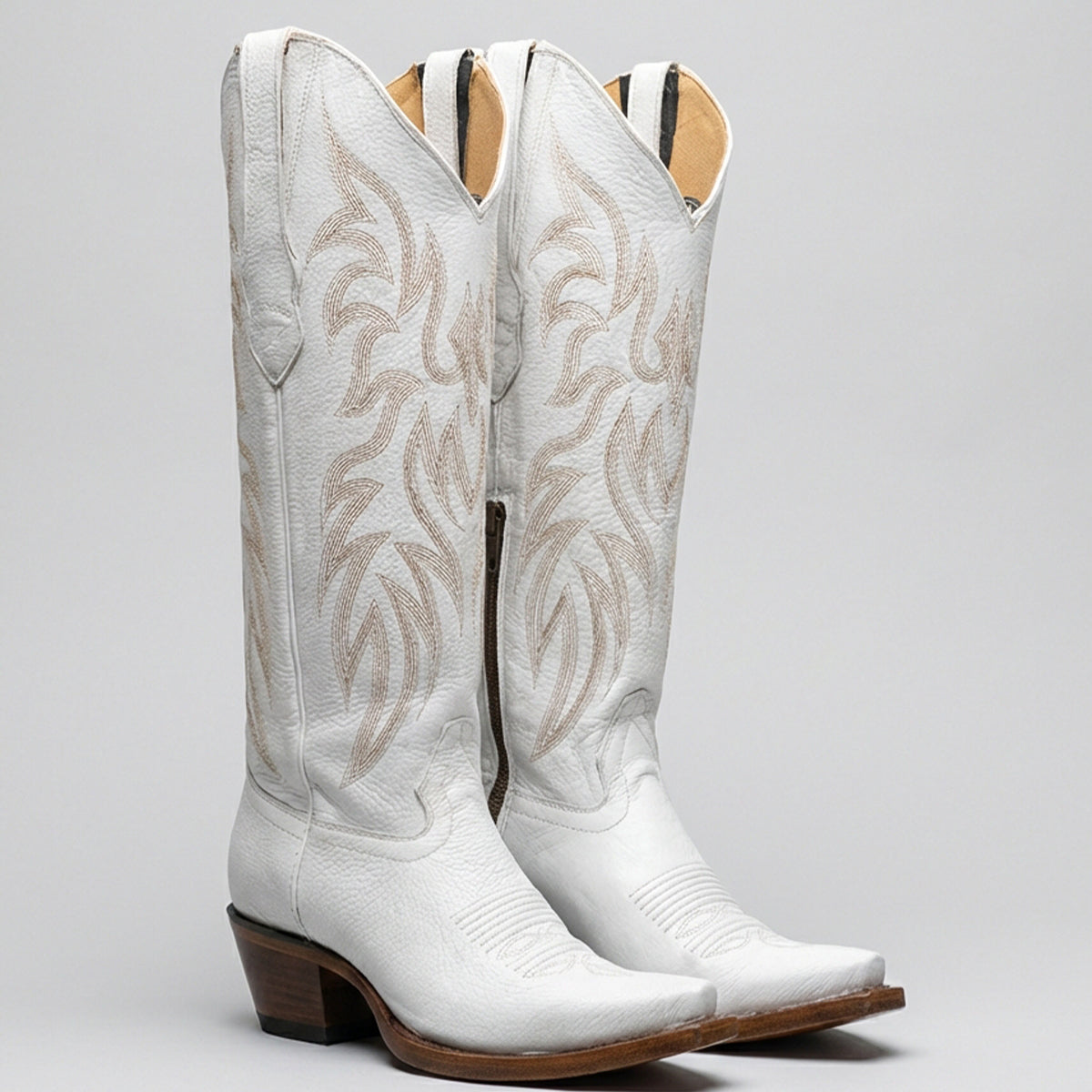 Los Altos Women's White Knee High Snip Toe Cowgirl Boots