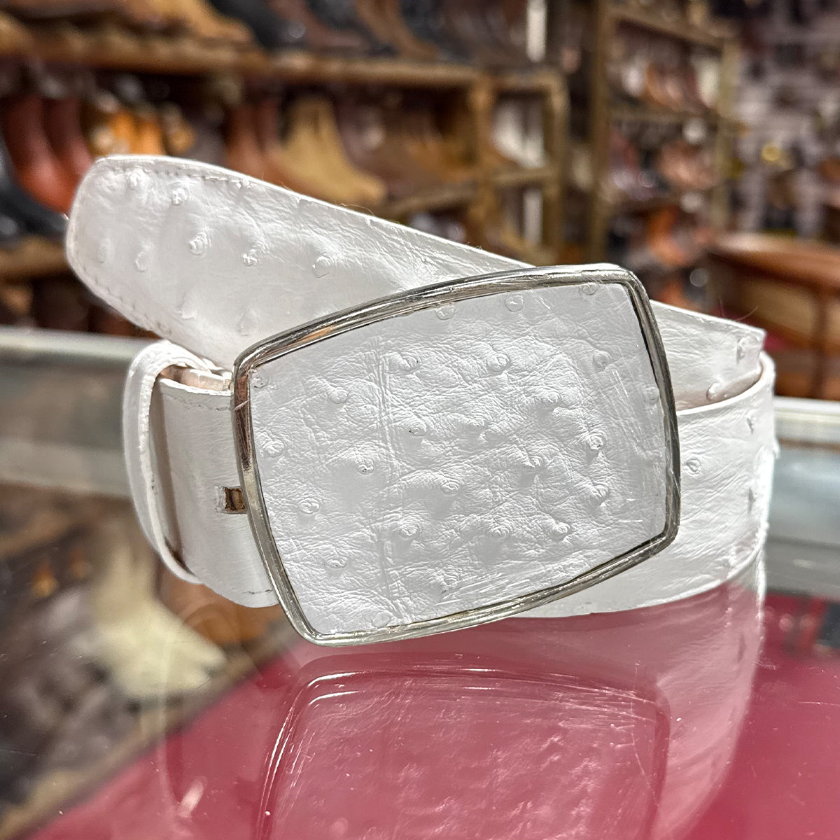 White Ostrich Belt | Authentic 38 / White White Ostrich Belt | Authentic 38 / White