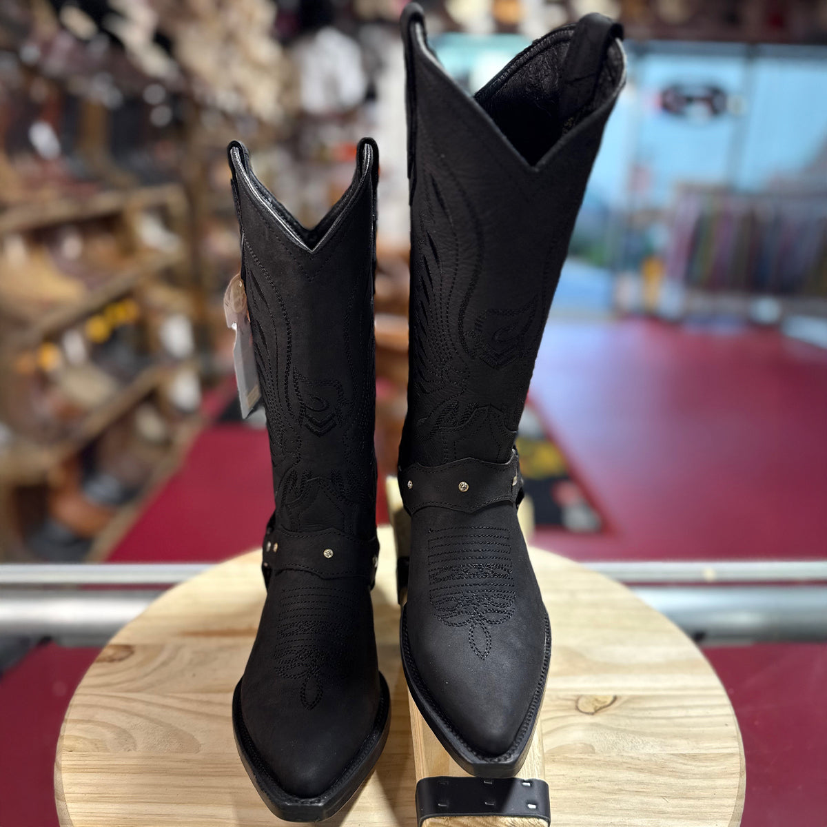 women's black cowgirl boots