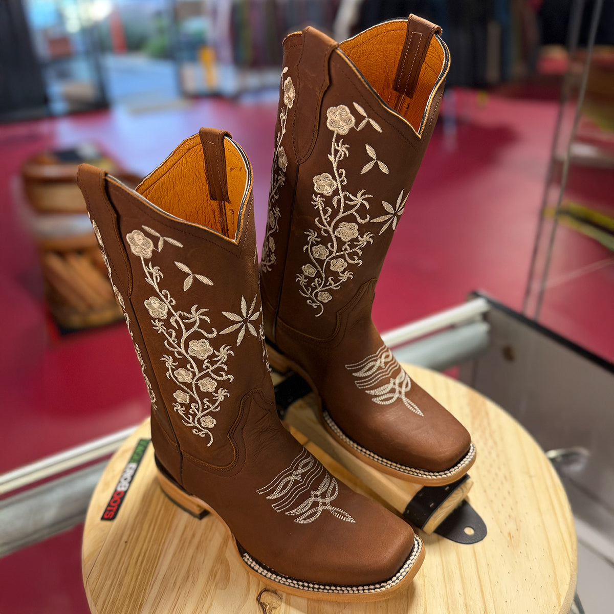 botas vaqueras para mujer con flores