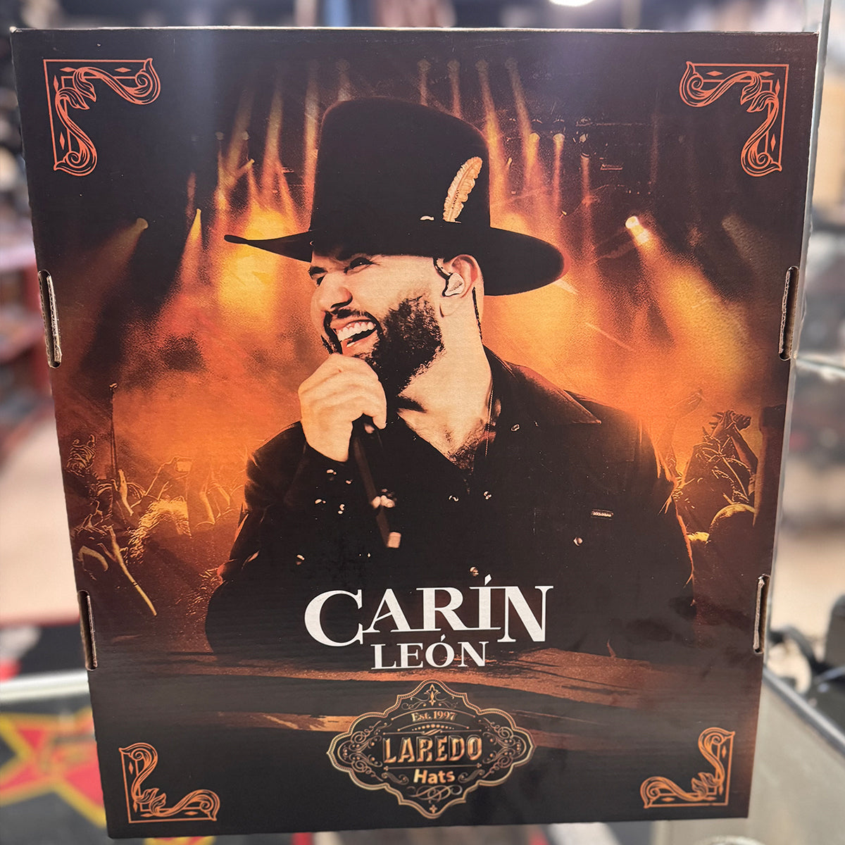 Carin Leon hat box