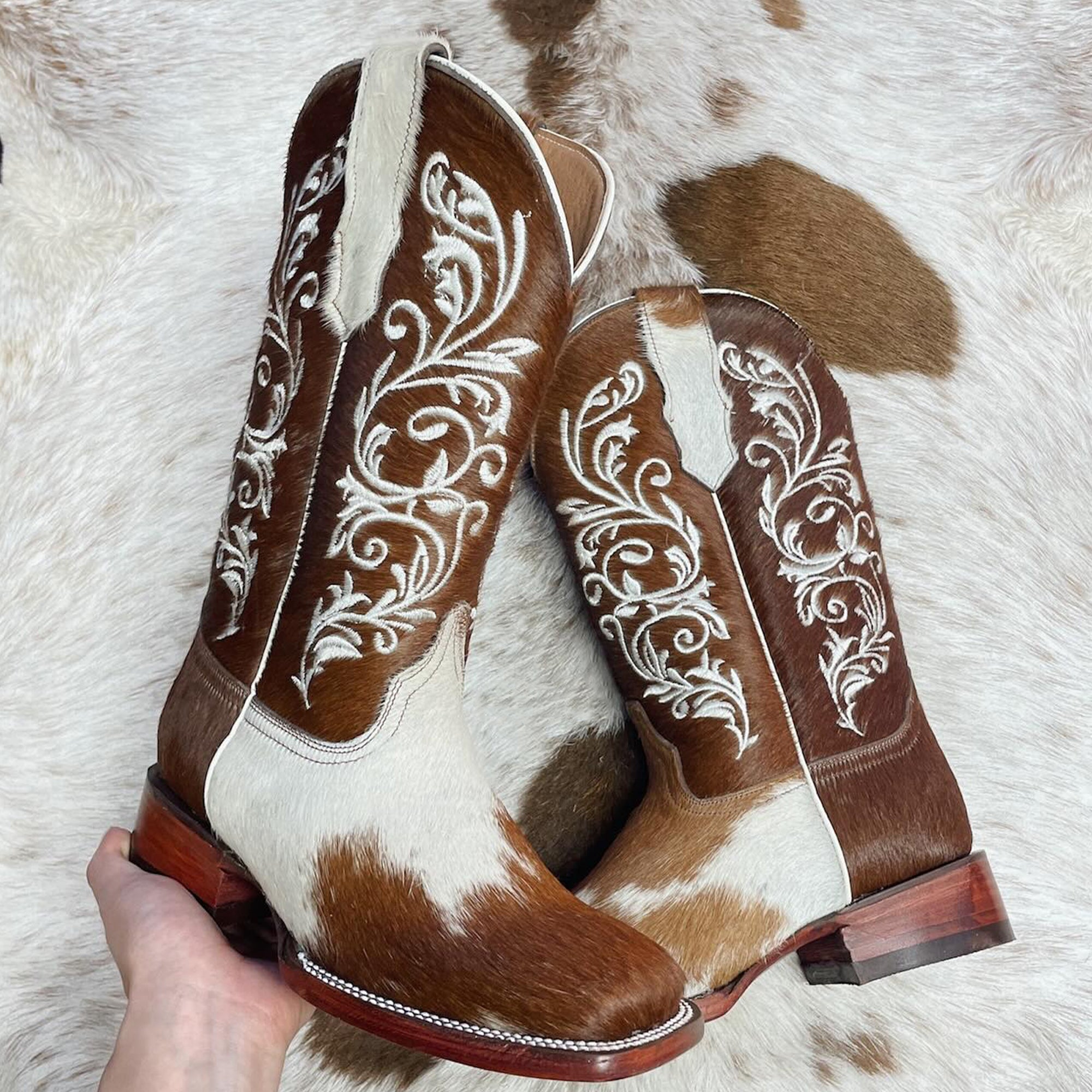 Chedron Women's Hair-On Hide Boots