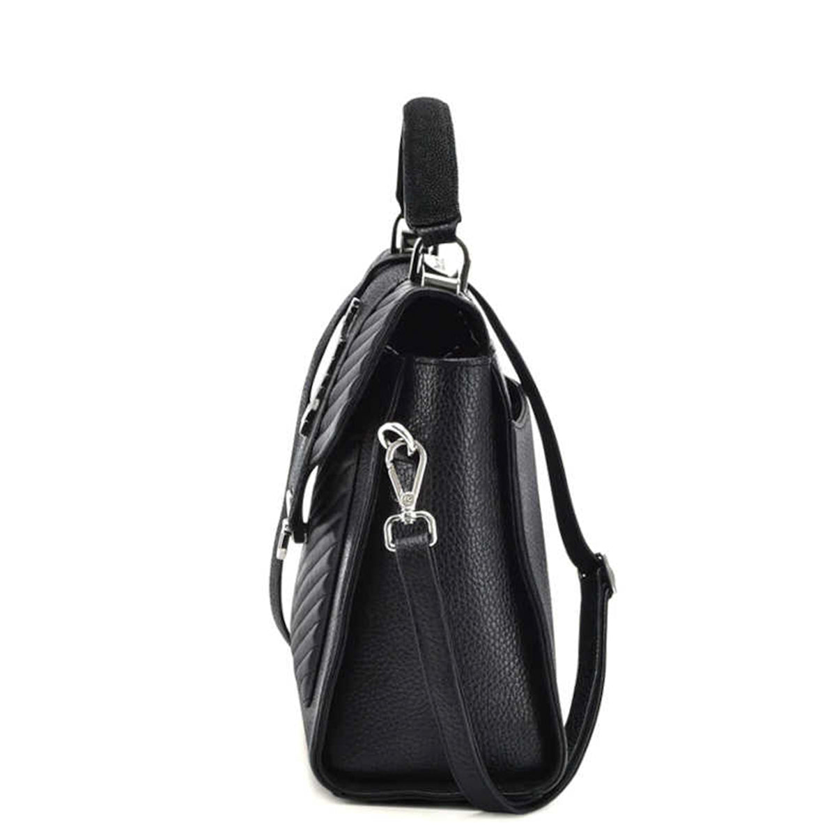 Side view of Cuadra stingray handbag