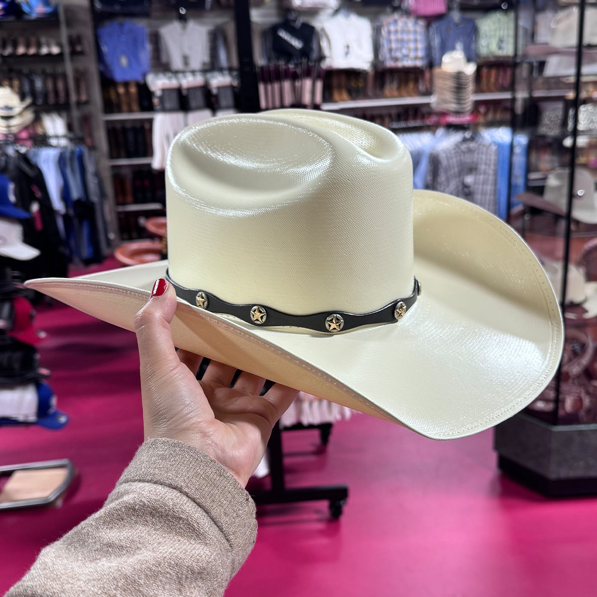 Cuernos Chuecos 500x Maverick cowboy hat