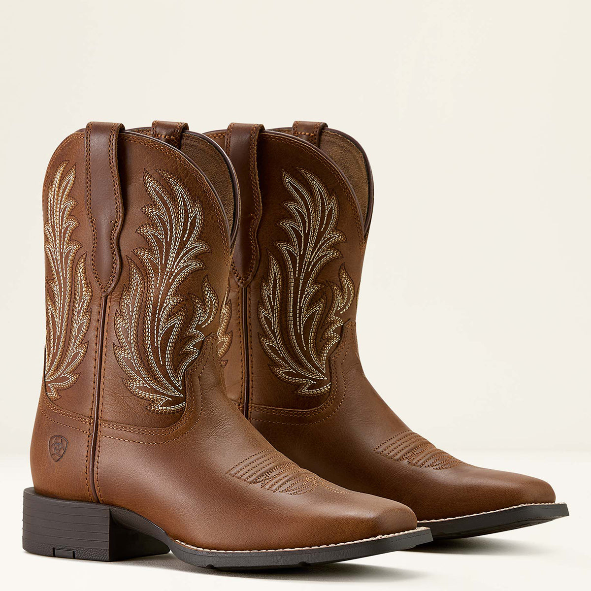 Ariat Women’s Round Up Filly Western Boots in Sorrel Crunch caramel brown leather featuring a 9-inch shaft, five-row stitching, and a wide square toe.