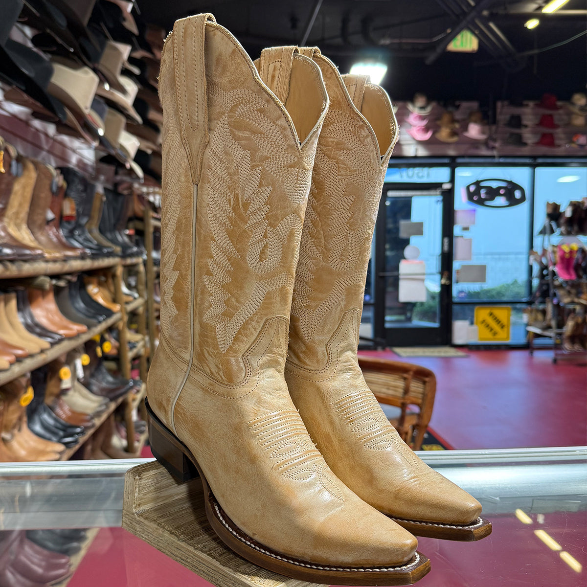 Vintage Finish Women's Western Boots