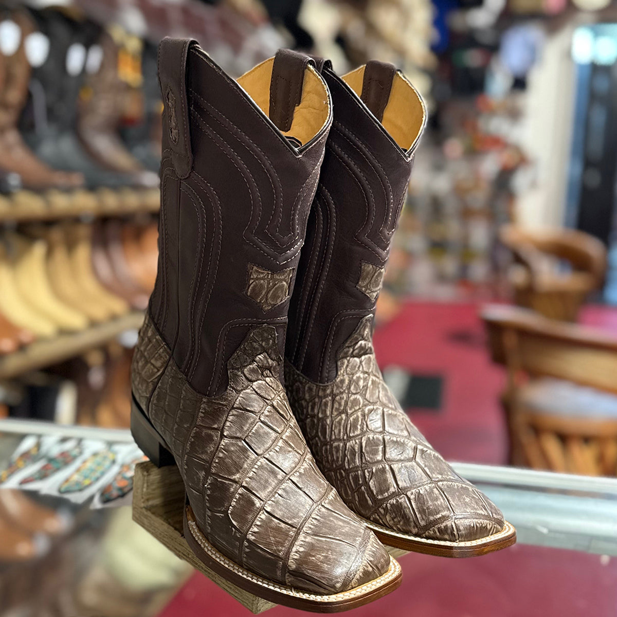 Sanded Brown Alligator Boots