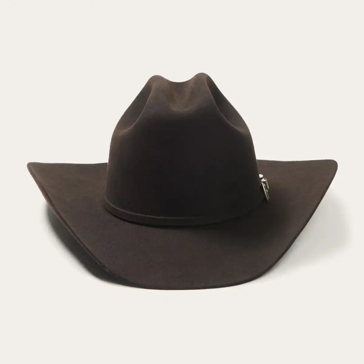 Front profile view of the Stetson 6X Skyline chocolate felt hat showing the symmetry of the 4 5/8" cattleman crown and curved 4" brim.