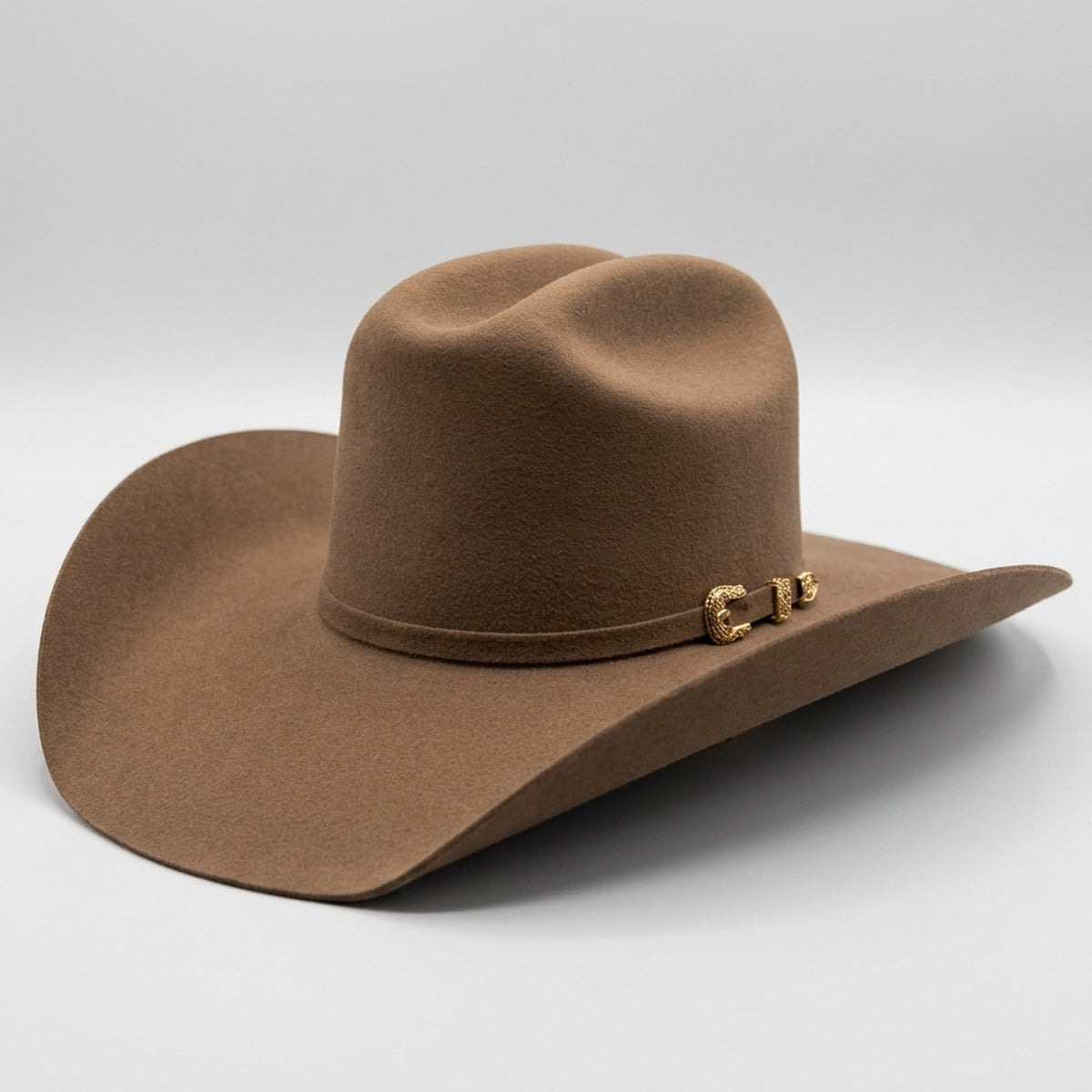 Tombstone Roper roble brown wool felt western hat with wide brim.