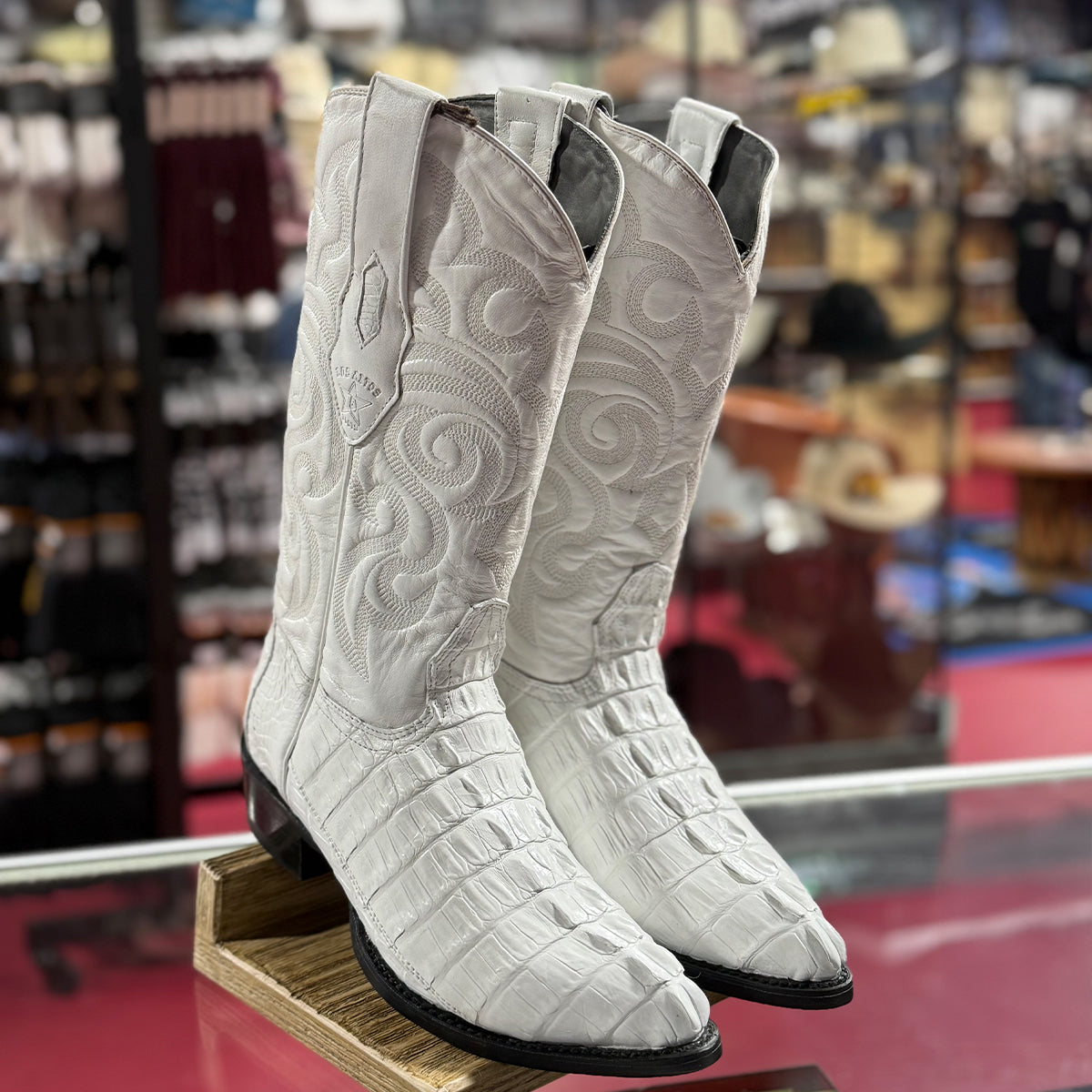 Los Altos white crocodile tail cowboy boots j-toe
