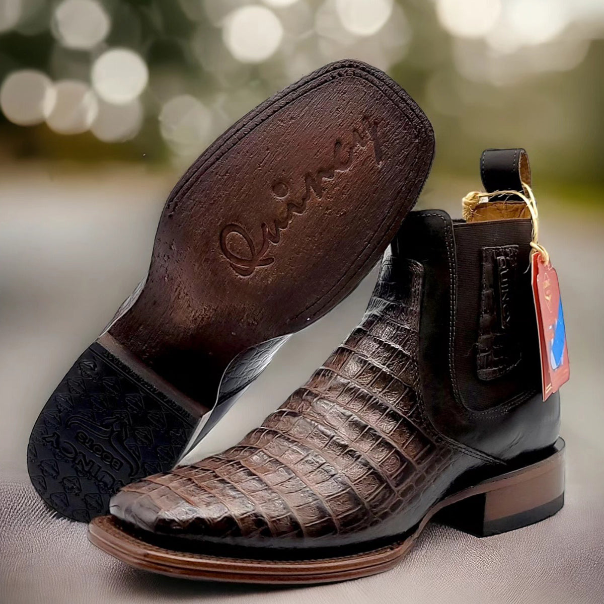 Quincy Mens Short Caiman Print Boots